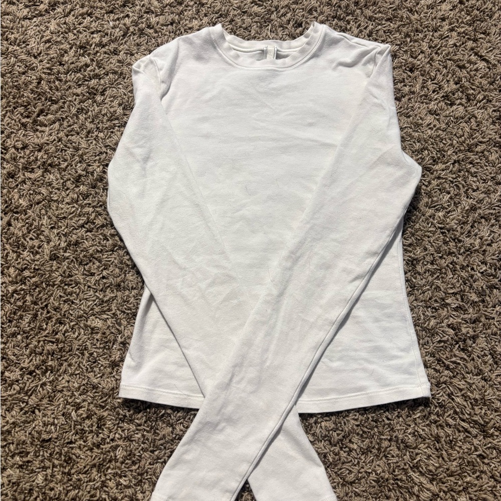 NEW WITHOUT TAGS SKIMS LONGSLEEVE XS